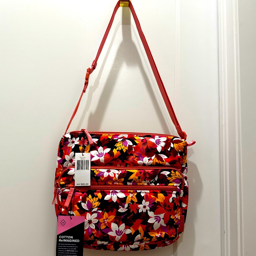 Vera Bradley Utility Crossbody Bag NWT 
❤️‍🔥FIRM PRICE❤️‍🔥